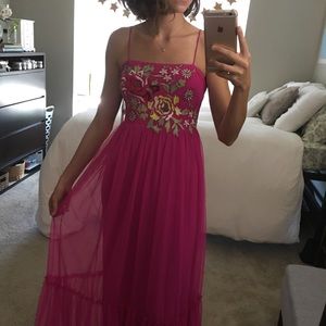 ❌ SOLD ❌ Bright Pink Embroidered Formal Gown